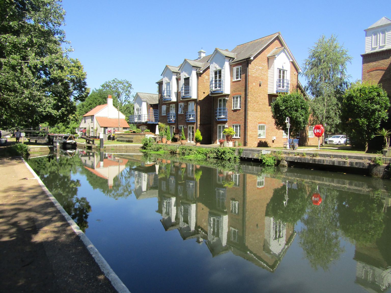 The River Wey Navigation at Weybridge