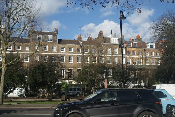 Houses on Cheyne Walk, seen from Chelsea Embankment